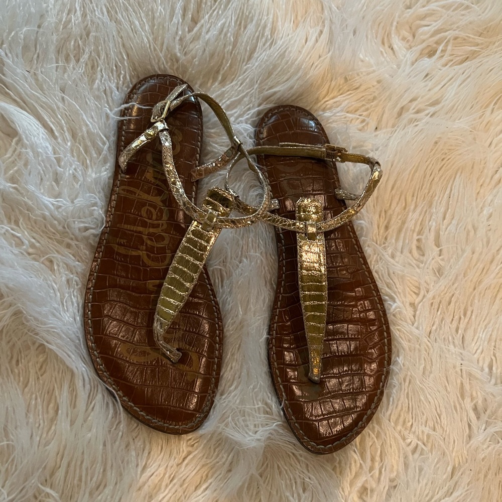 Sam Edelman rose gold t strap sandals size 10